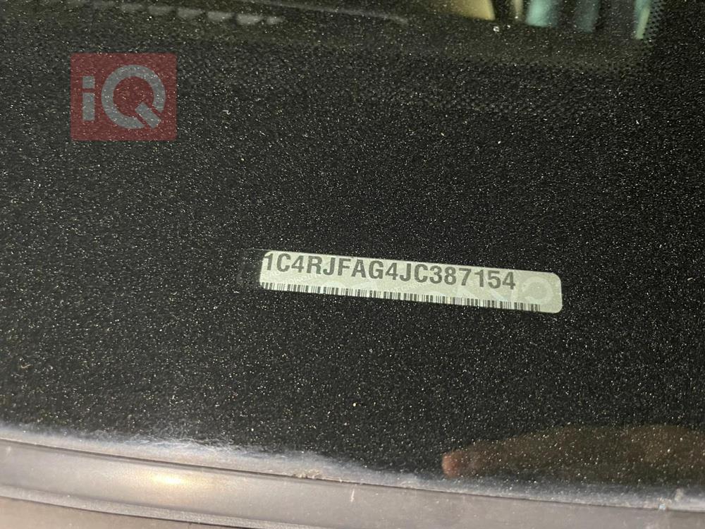 جیپ گراند شیرۆکی